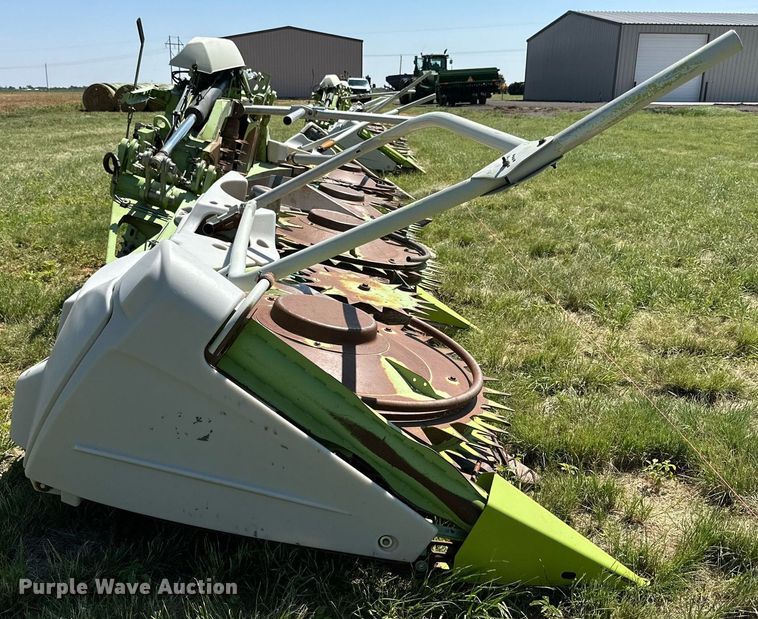 image for item DN4688 Claas 750  rotary forage head