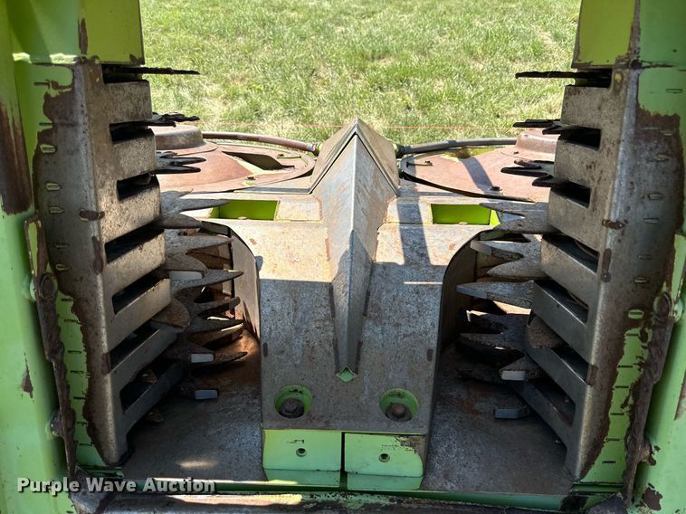 image for item DN4688 Claas 750  rotary forage head