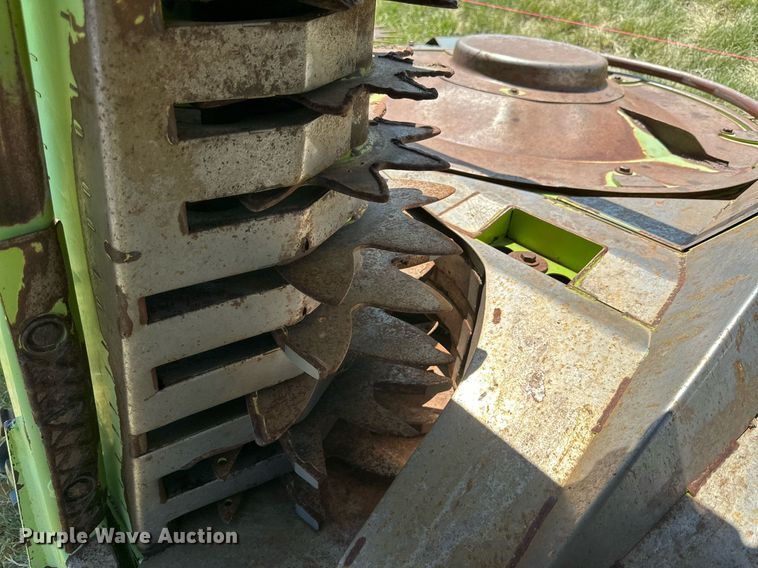 image for item DN4688 Claas 750  rotary forage head