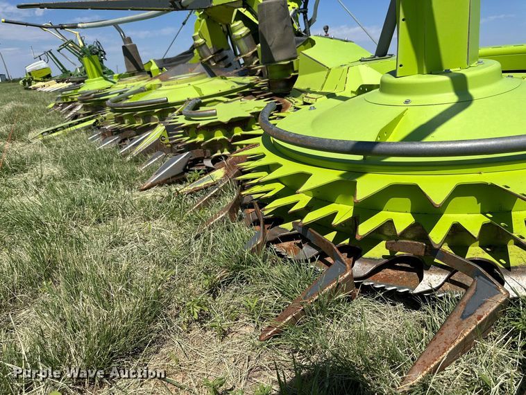 image for item DN4689 2021 Claas Orbis 750  rotary forage head