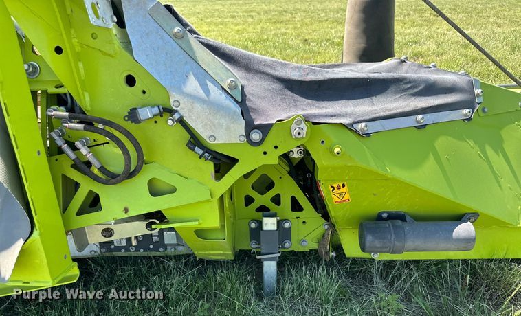 image for item DN4689 2021 Claas Orbis 750  rotary forage head