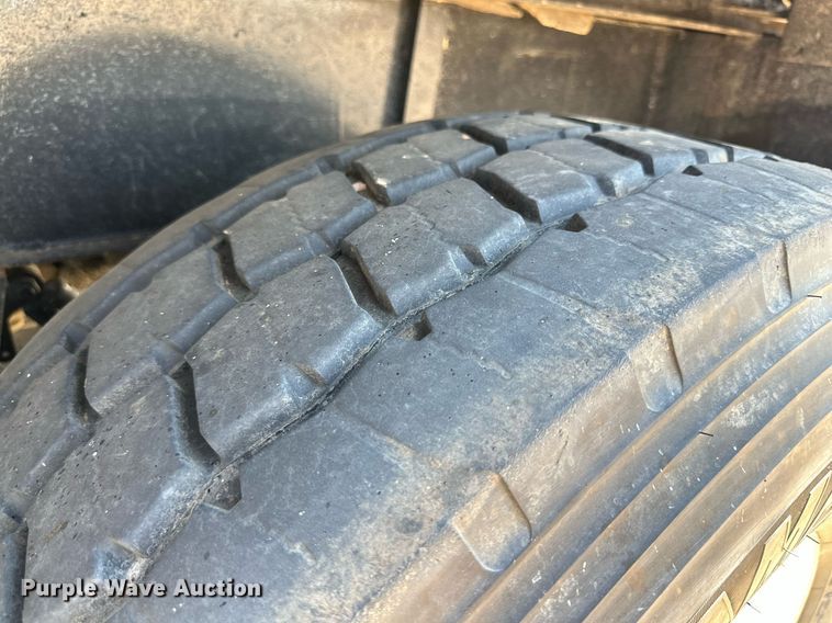 image for item DN4691 2007 Aulick Auluminator  live bottom trailer