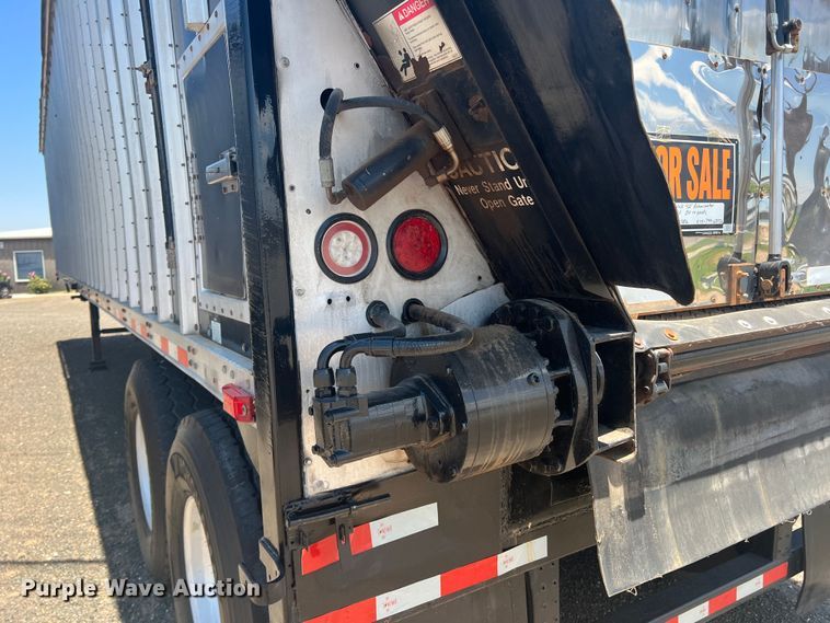 image for item DN4692 2007 Aulick Auluminator  live bottom trailer