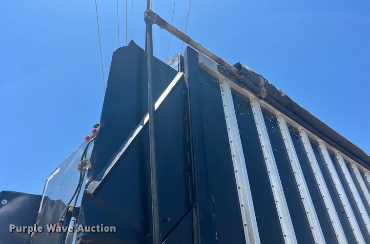 image for item DN4692 2007 Aulick Auluminator  live bottom trailer