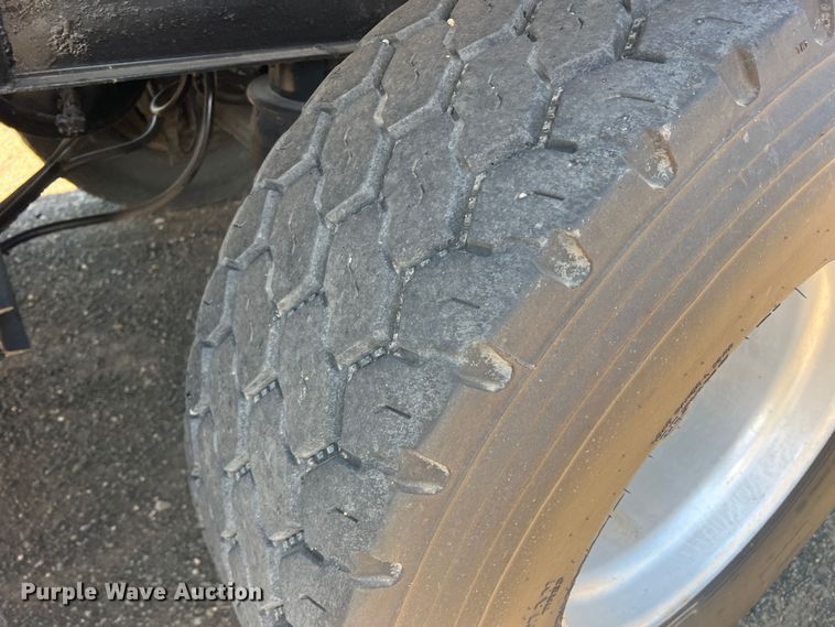 image for item DN4692 2007 Aulick Auluminator  live bottom trailer