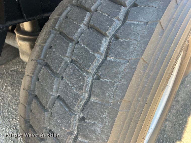 image for item DN4692 2007 Aulick Auluminator  live bottom trailer