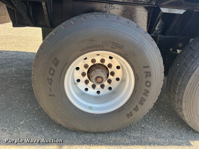 image for item DN4692 2007 Aulick Auluminator  live bottom trailer