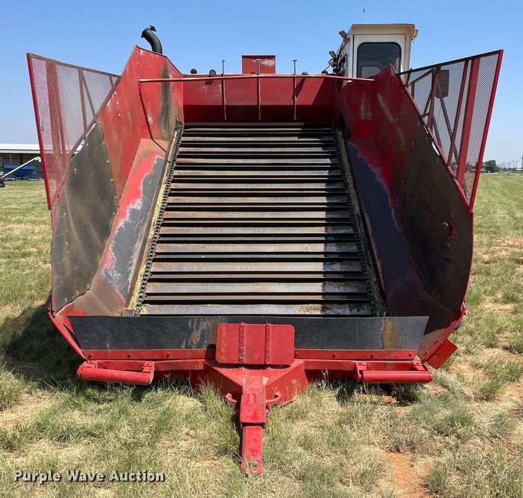 image for item DN4694 2008 Versa ID1014  silage bagger