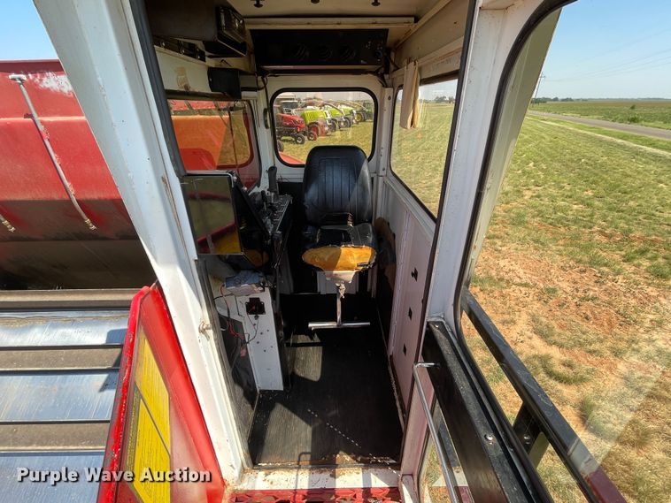 image for item DN4694 2008 Versa ID1014  silage bagger