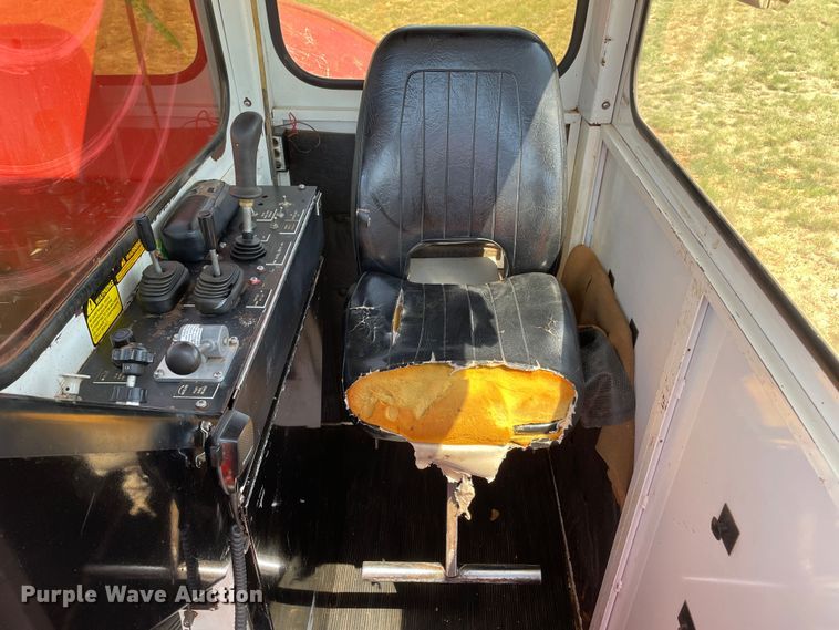 image for item DN4694 2008 Versa ID1014  silage bagger