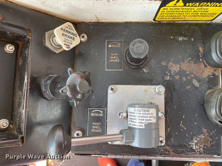 image for item DN4694 2008 Versa ID1014  silage bagger