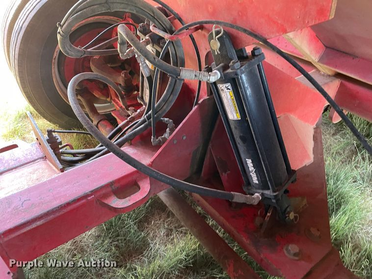 image for item DN4694 2008 Versa ID1014  silage bagger