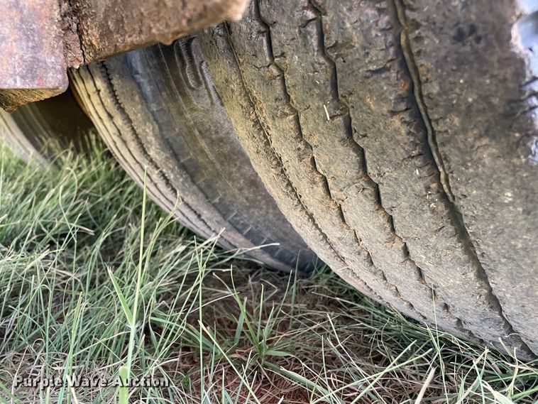 image for item DN4694 2008 Versa ID1014  silage bagger