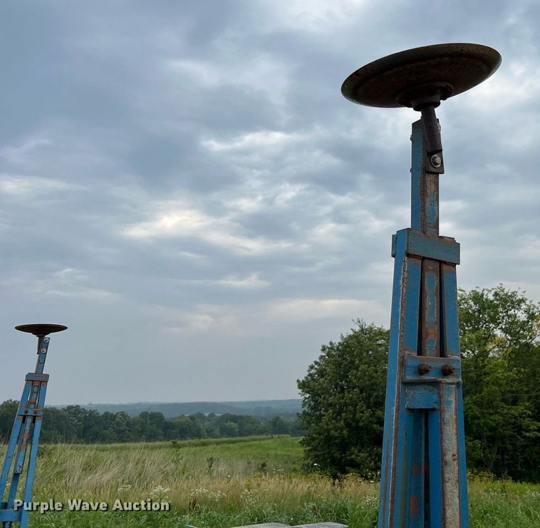 image for item DO2194 Kinze 2000DF  split row no-till planter