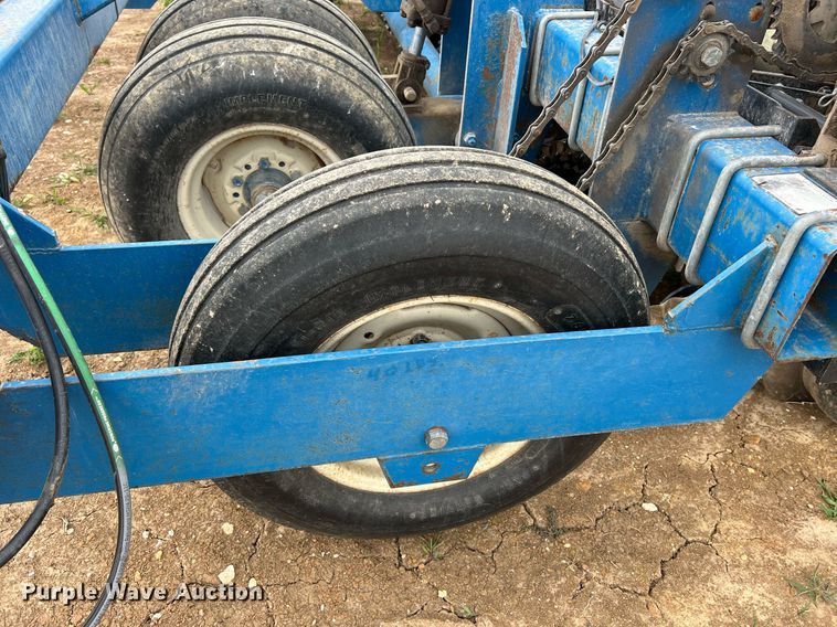 image for item DO2194 Kinze 2000DF  split row no-till planter