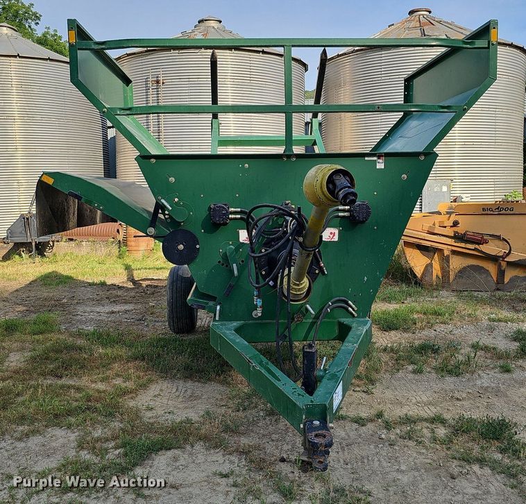 image for item DO2801 Bridgeview Mfg, Inc. Bale King Vortex 3100  bale processor