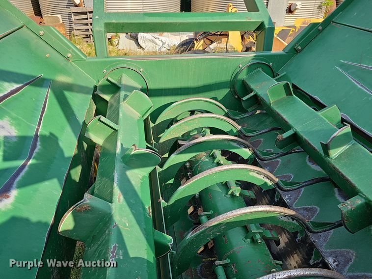 image for item DO2801 Bridgeview Mfg, Inc. Bale King Vortex 3100  bale processor