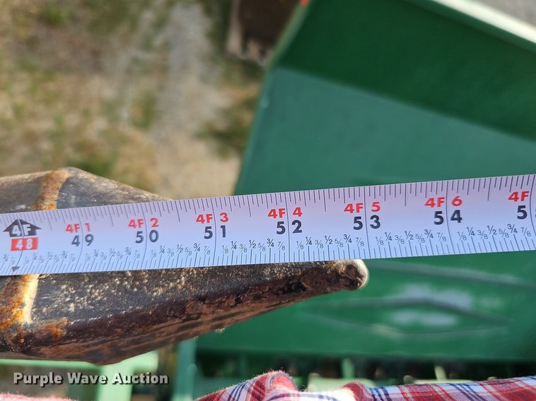 image for item DO2801 Bridgeview Mfg, Inc. Bale King Vortex 3100  bale processor