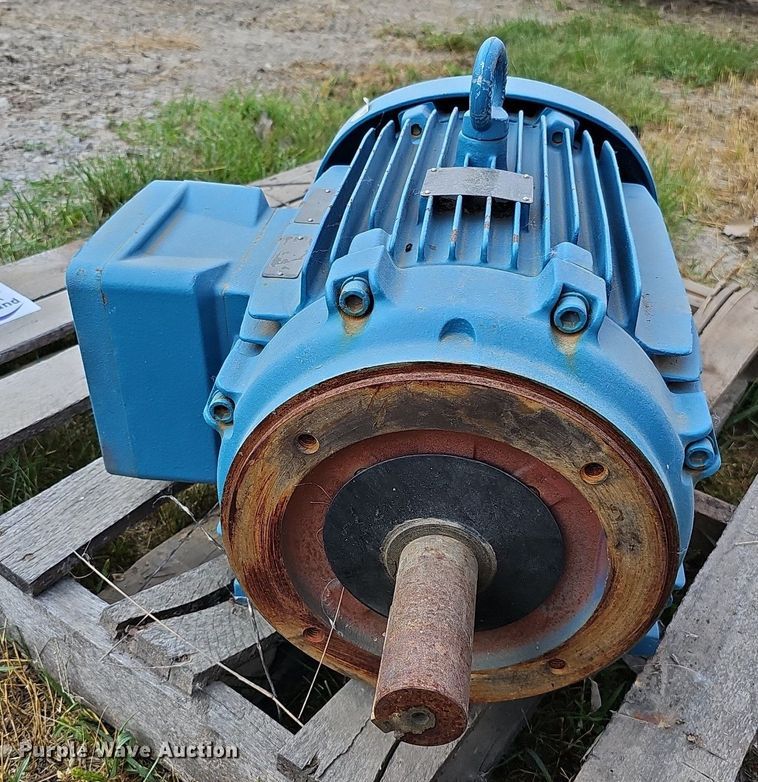 image for item DO2804 2014 WEG 02518XT3E284TC  electric motor