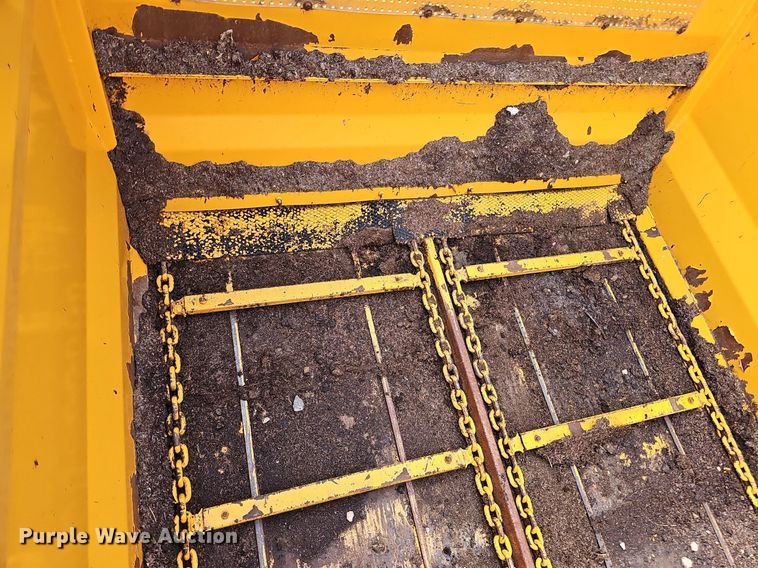 image for item DO2805 2021 TerraKat T15  manure spreader