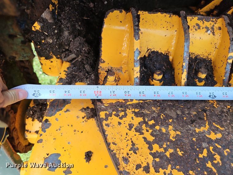 image for item DO2805 2021 TerraKat T15  manure spreader