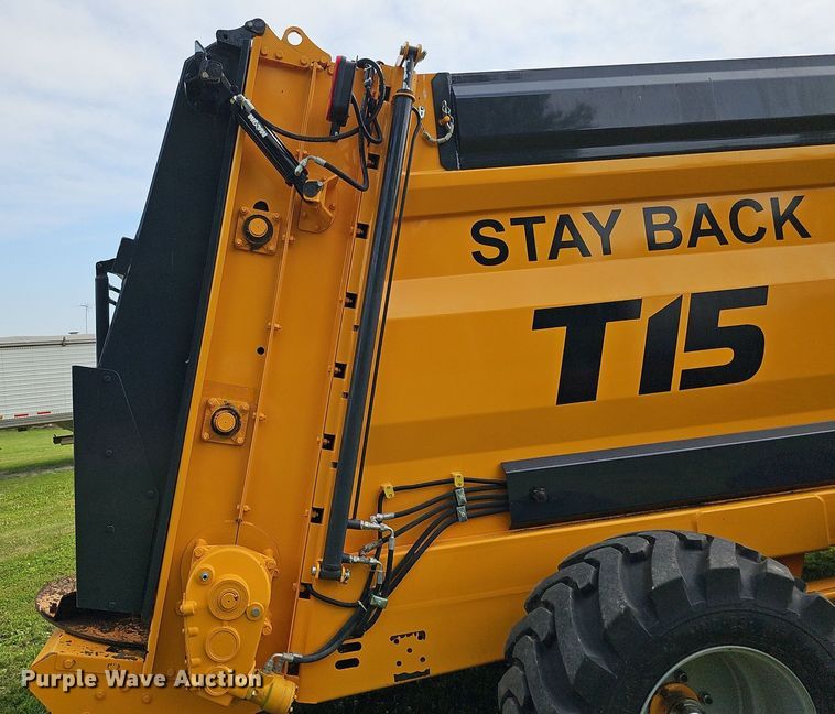 image for item DO2805 2021 TerraKat T15  manure spreader