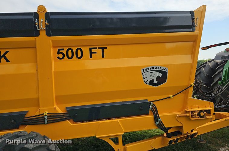 image for item DO2805 2021 TerraKat T15  manure spreader