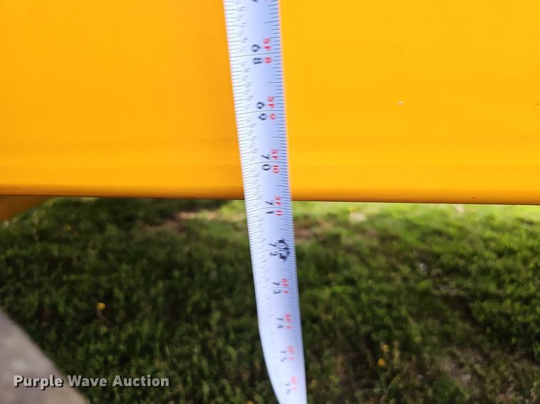 image for item DO2805 2021 TerraKat T15  manure spreader