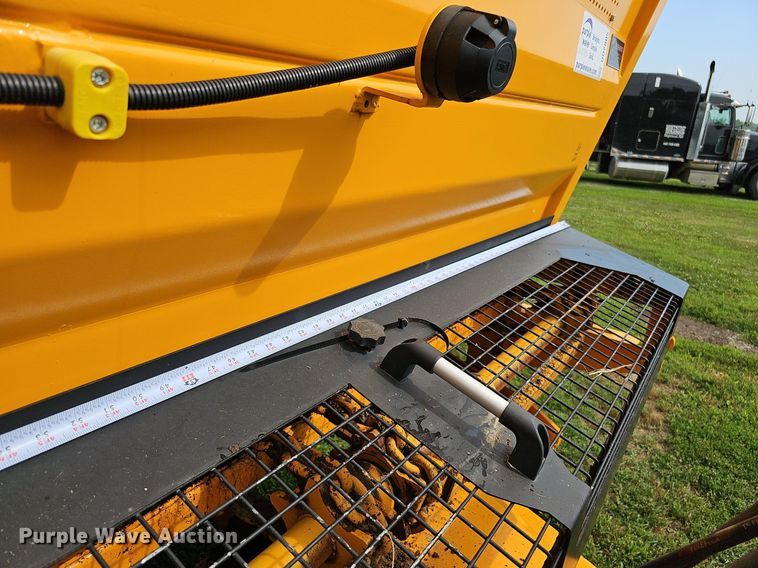 image for item DO2805 2021 TerraKat T15  manure spreader