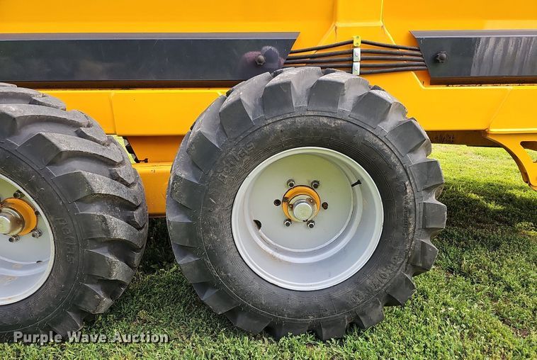 image for item DO2805 2021 TerraKat T15  manure spreader