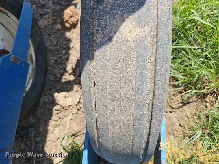 image for item DO2827 Kinze 2500  split row no-till planter