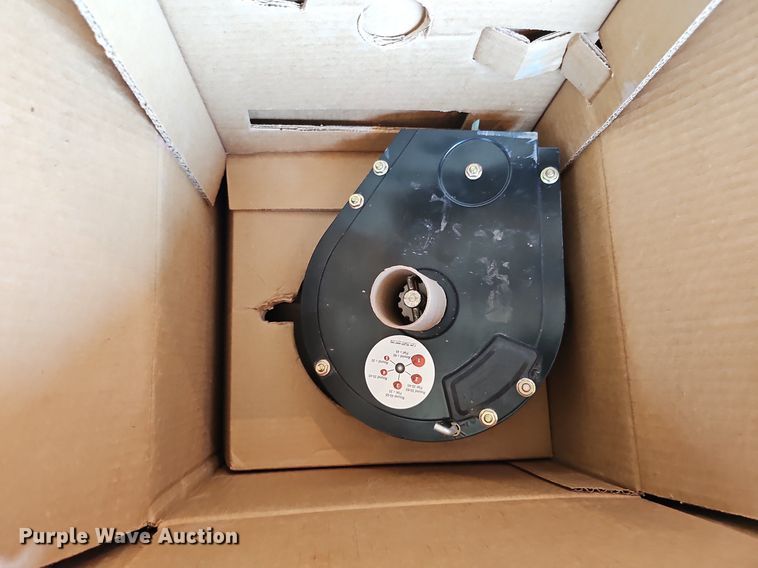 image for item DO2827 Kinze 2500  split row no-till planter