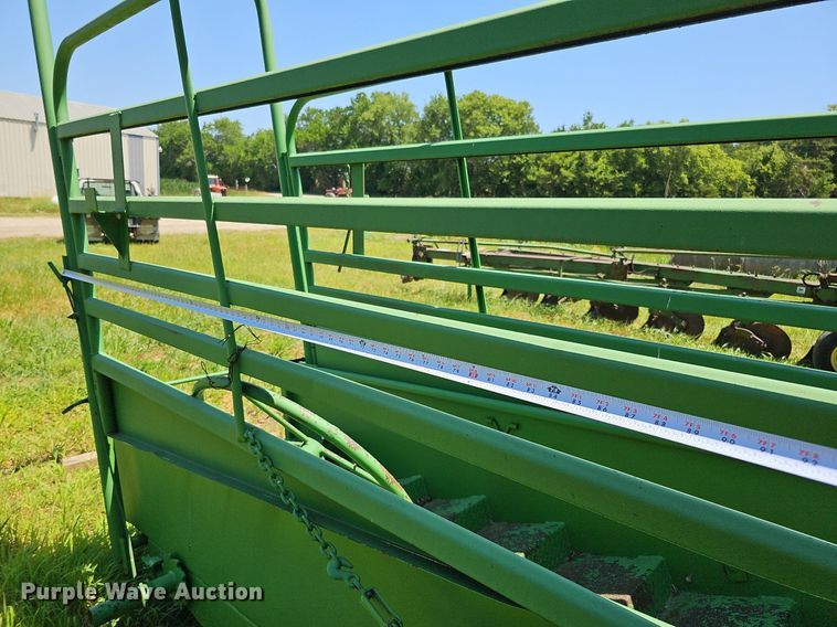 image for item DO2828 Powder River  livestock loading chute
