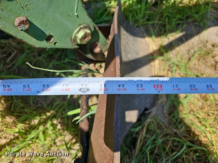 image for item DO2829 John Deere F1350/1450  six bottom plow