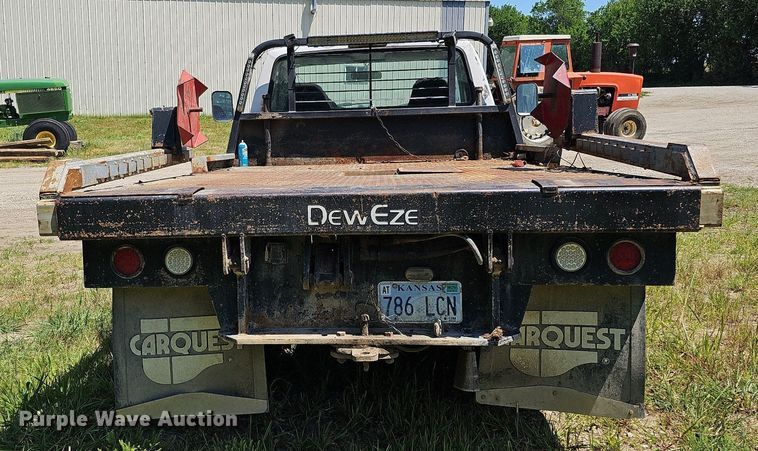 image for item DO2830 1997 Ford F350 XLT  bale bed pickup truck