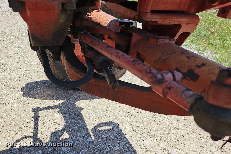 image for item DO2832 1971 International Farmall 1466  tractor