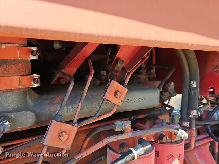 image for item DO2832 1971 International Farmall 1466  tractor