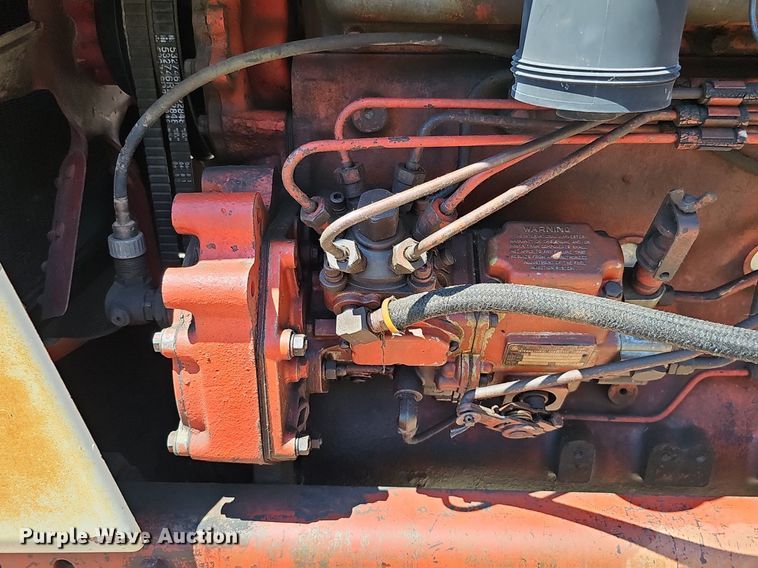 image for item DO2832 1971 International Farmall 1466  tractor