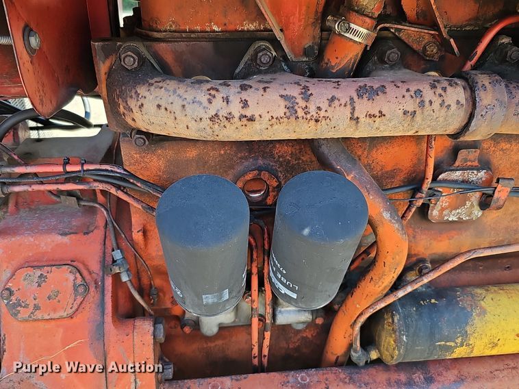 image for item DO2832 1971 International Farmall 1466  tractor