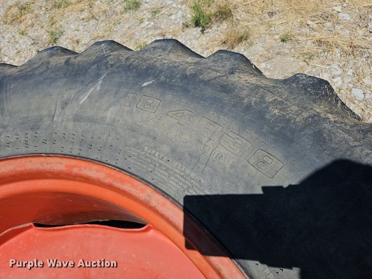 image for item DO2832 1971 International Farmall 1466  tractor