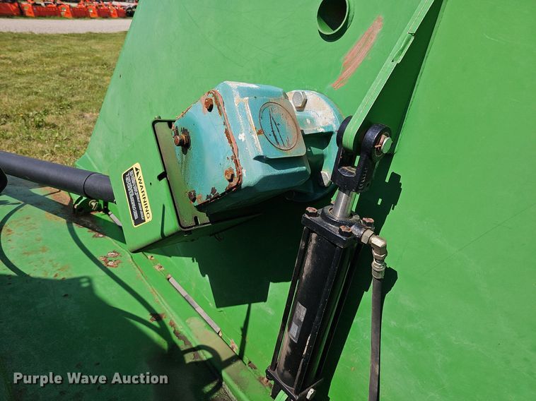image for item DO2851 John Deere MX15 batwing rotary mower