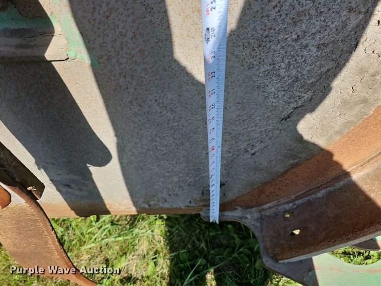 image for item DO2851 John Deere MX15 batwing rotary mower