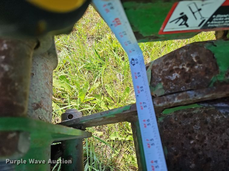 image for item DO2851 John Deere MX15 batwing rotary mower