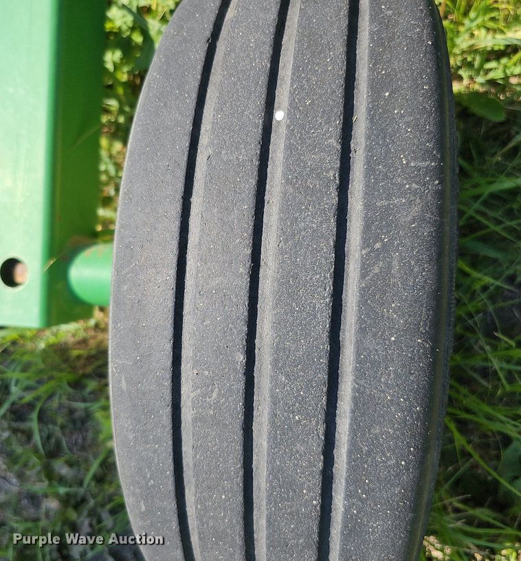 image for item DO2851 John Deere MX15 batwing rotary mower