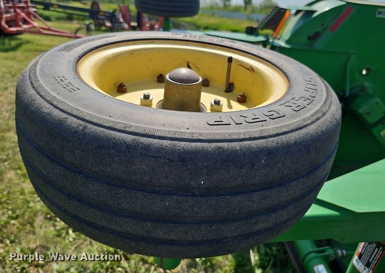 image for item DO2851 John Deere MX15 batwing rotary mower