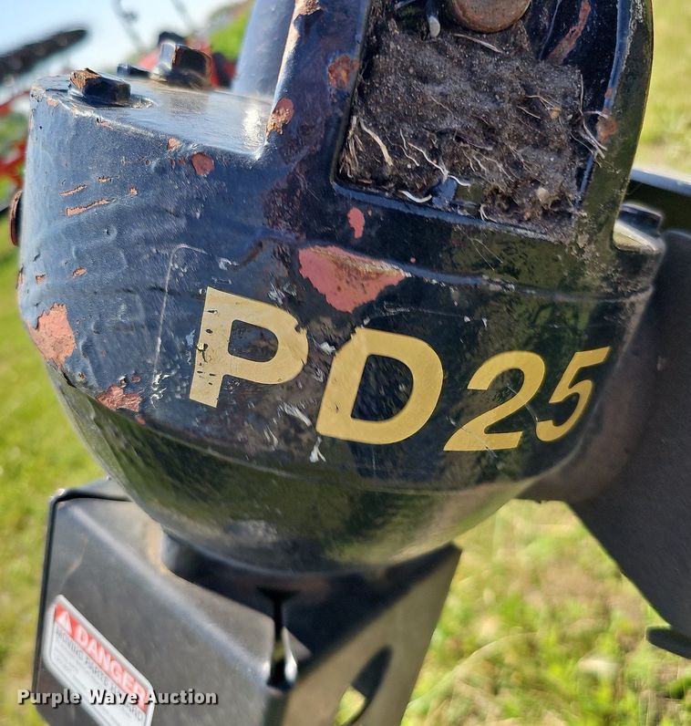 image for item DO2852 Land Pride PD25  post hole auger