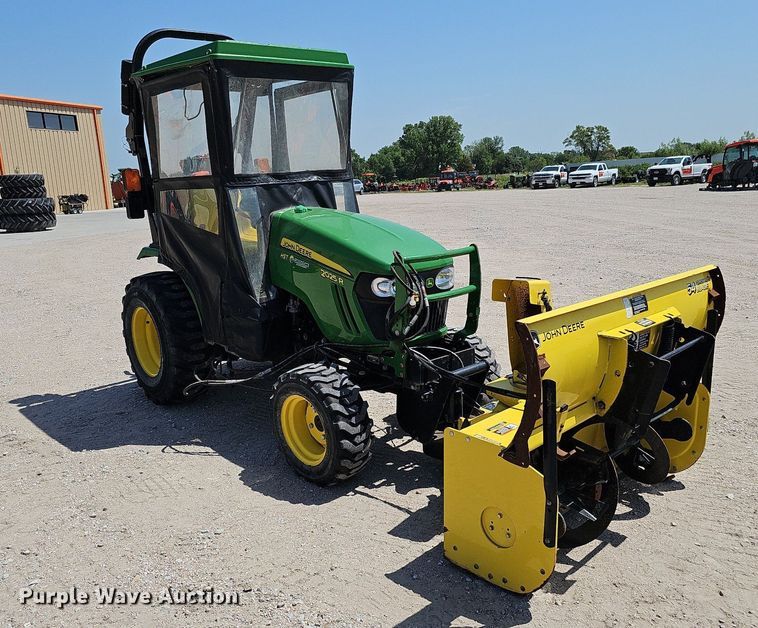 image for item DO2853 2015 John Deere 2025R  tractor