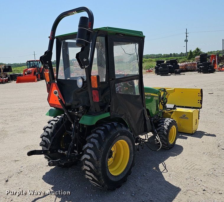 image for item DO2853 2015 John Deere 2025R  tractor