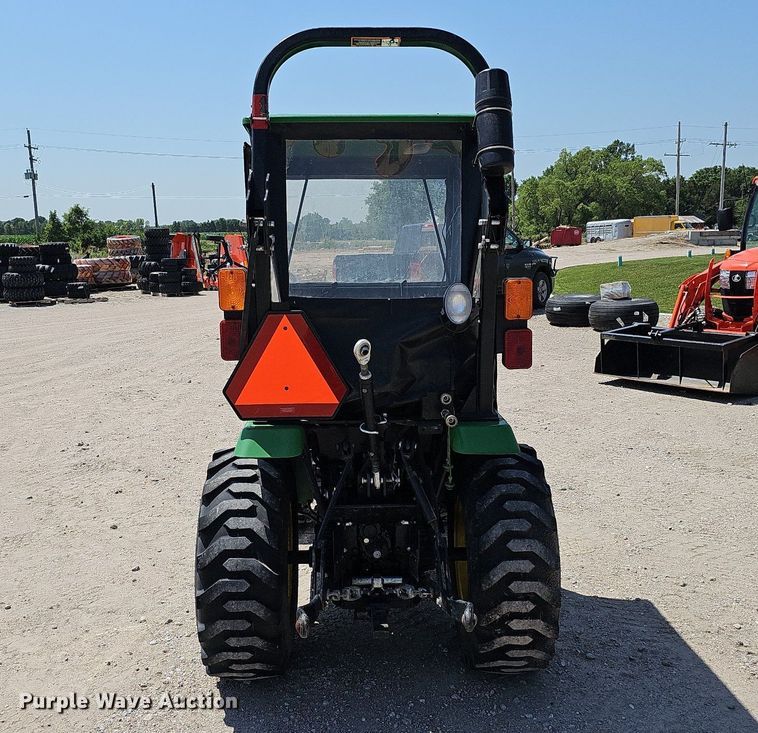 image for item DO2853 2015 John Deere 2025R  tractor