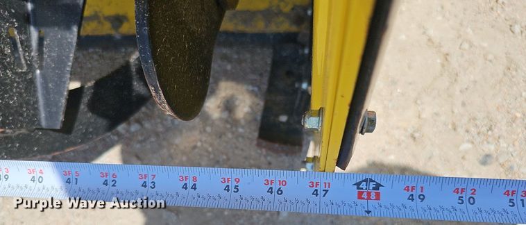 image for item DO2853 2015 John Deere 2025R  tractor